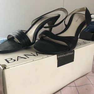 Banana Republic black leather sandals